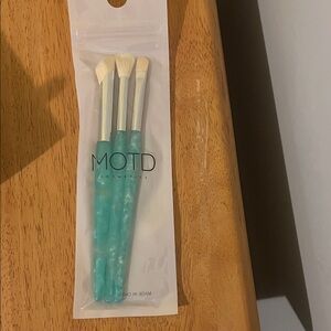MOTD Cosmetics Aqua Makeup Brush Set